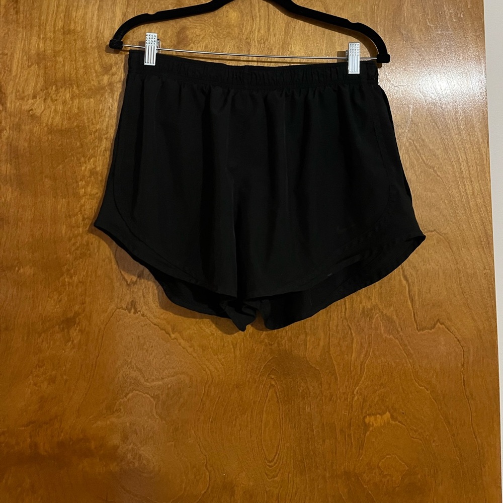 Black Nike shorts